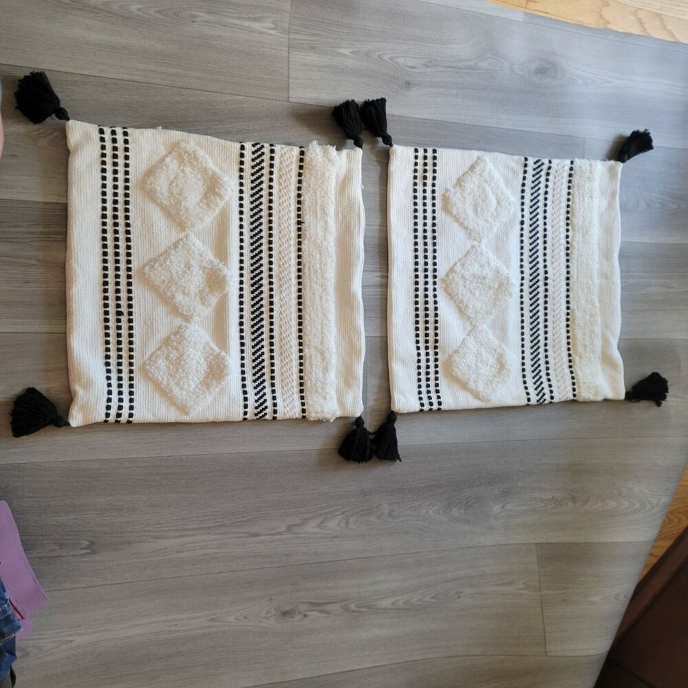 Bluepage Set Of 2 Boho Throw Pillow Covers With Black Tassels 18" X 18"